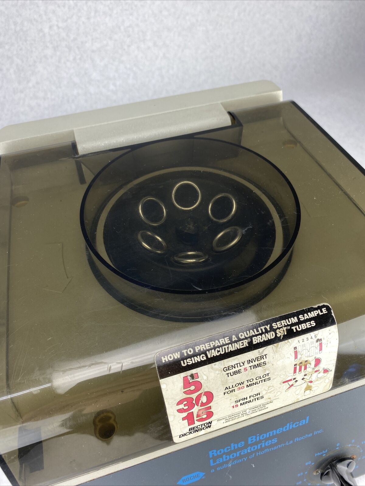 Roche VanGaurd V6500 Biomedical Laboratory Centrifuge w/ 6 Position Angled Rotor
