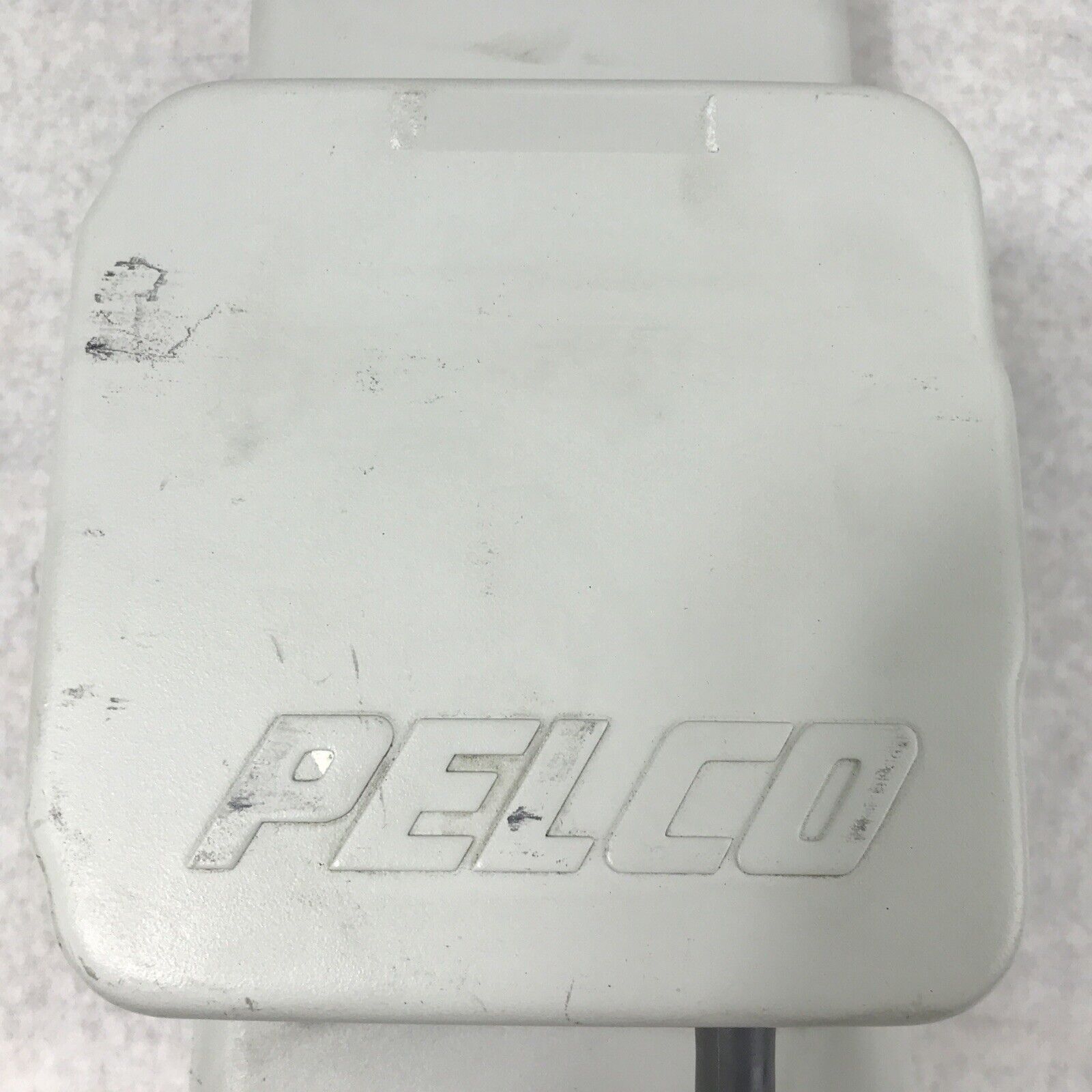 Pelco PA402 Pole Adapter for LWM41 or IWM Mount w/ Power Supply WCSL-4