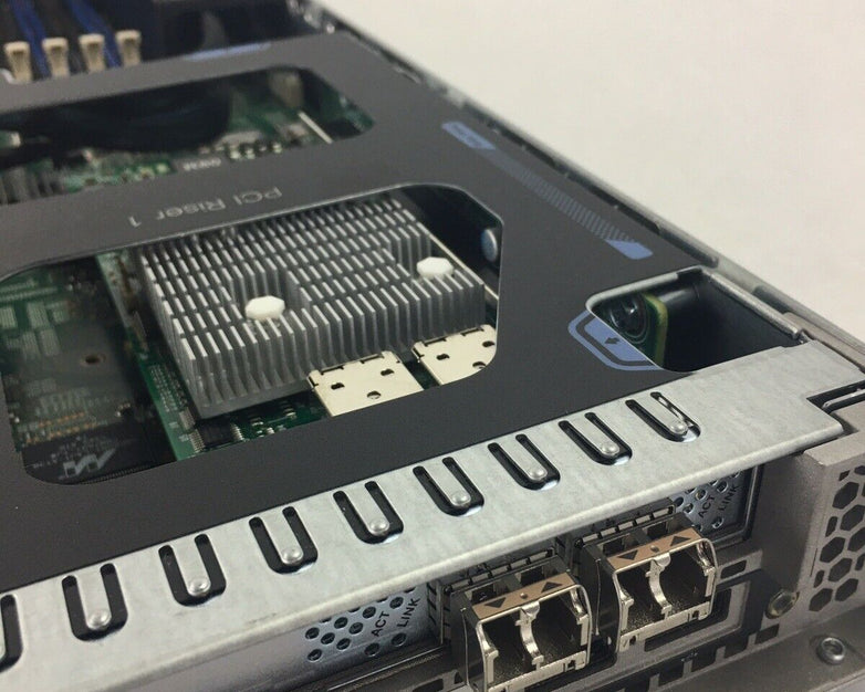 Cisco UCSC-C220-M3S 2x Xeon E5-2660 V2 2.20 GHz 64 GB RAM No HDDs No OS