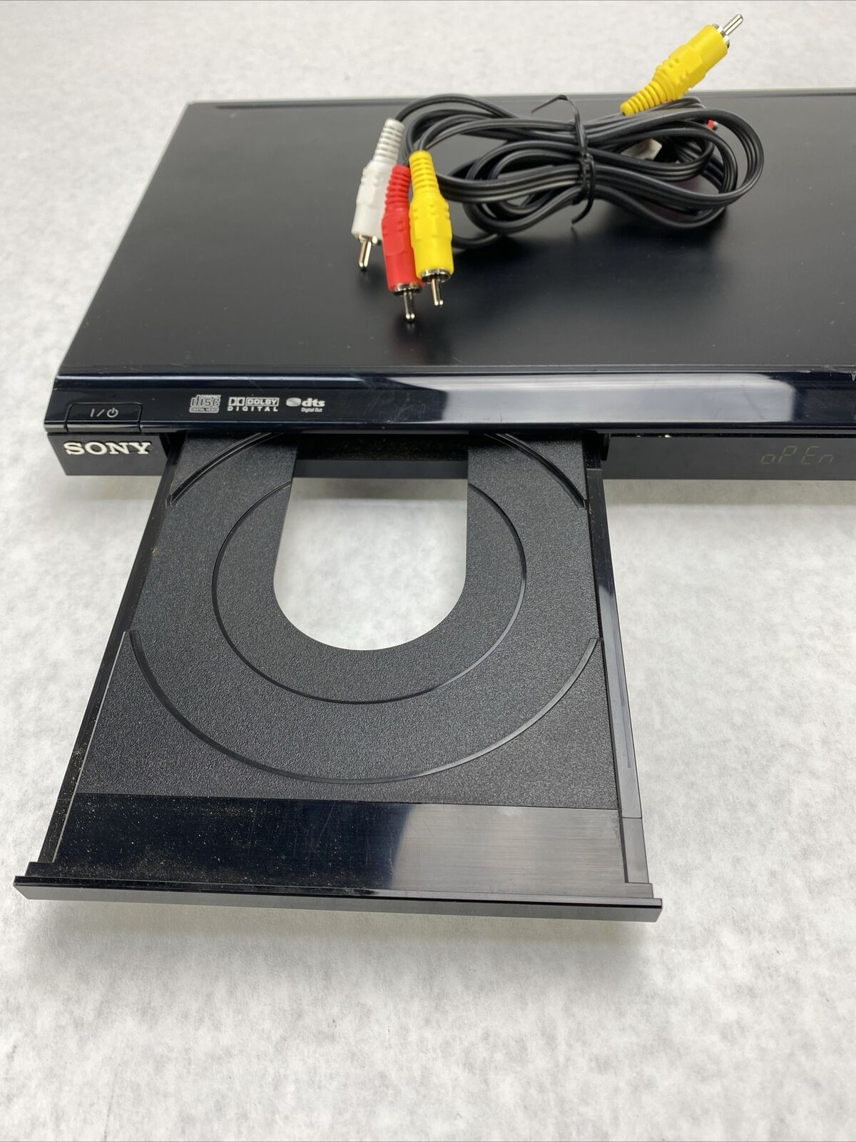 Sony DVP-SR200P DVD CD Player Black Tested NO REMOTE