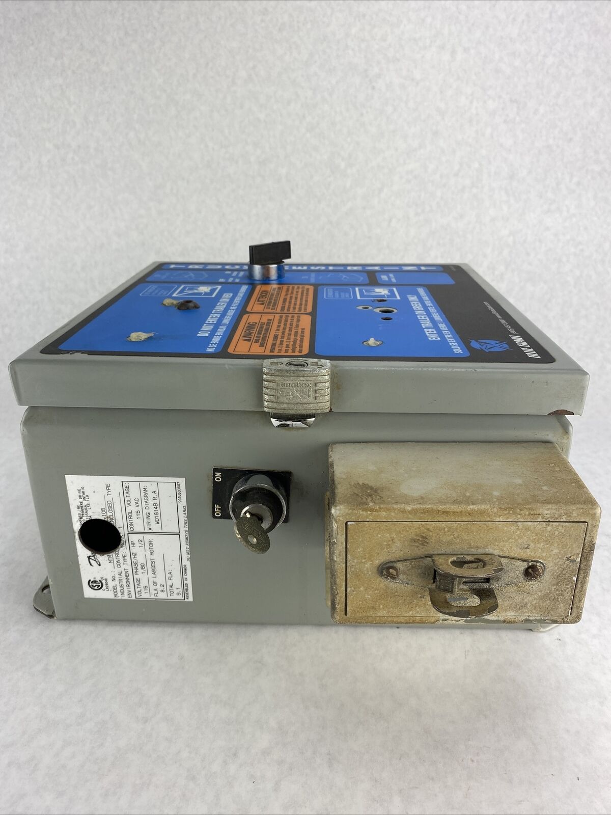 Blue Giant 038-158 ES Truck Restraint Control Panel 115V/VAC