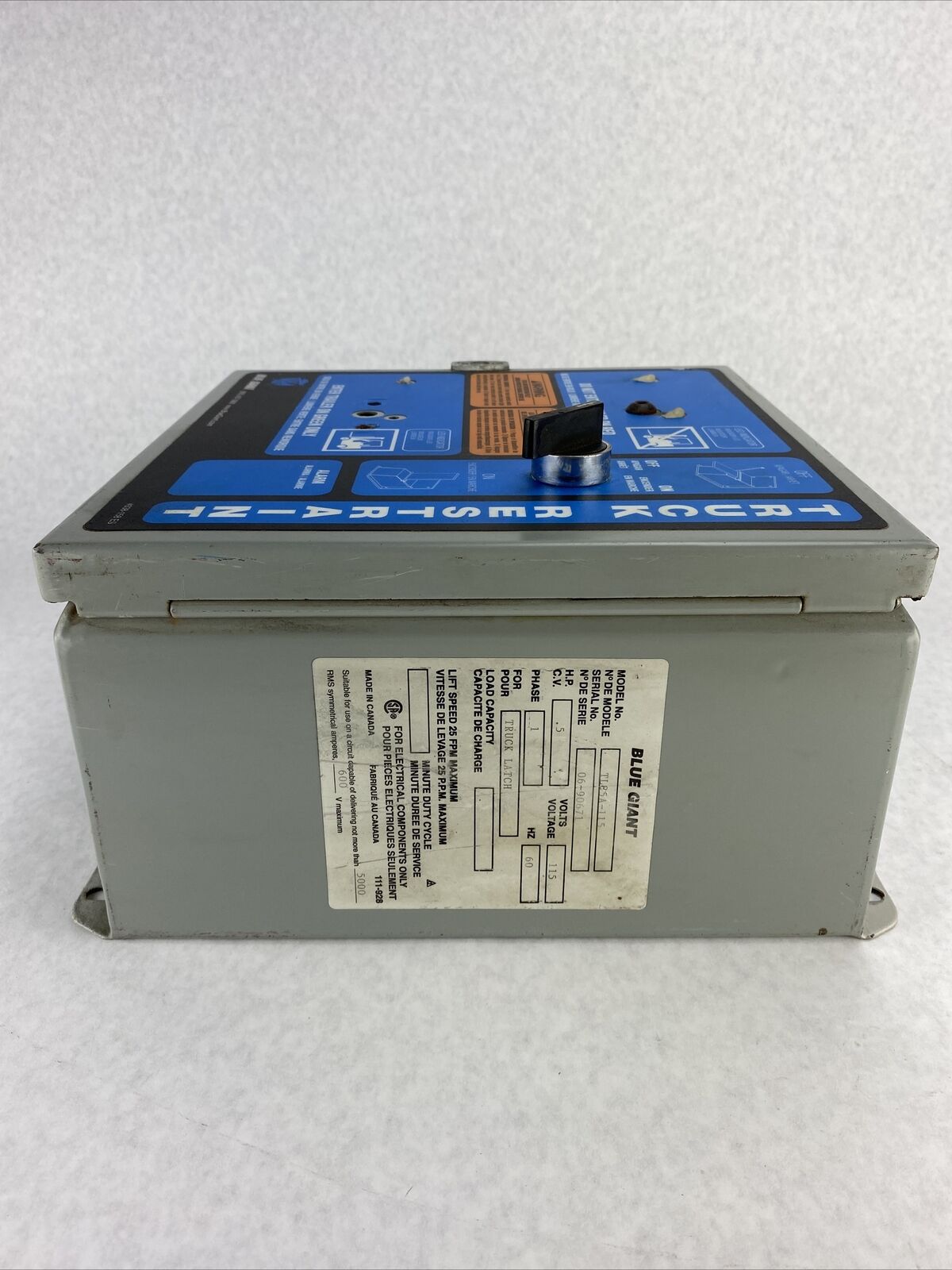 Blue Giant 038-158 ES Truck Restraint Control Panel 115V/VAC