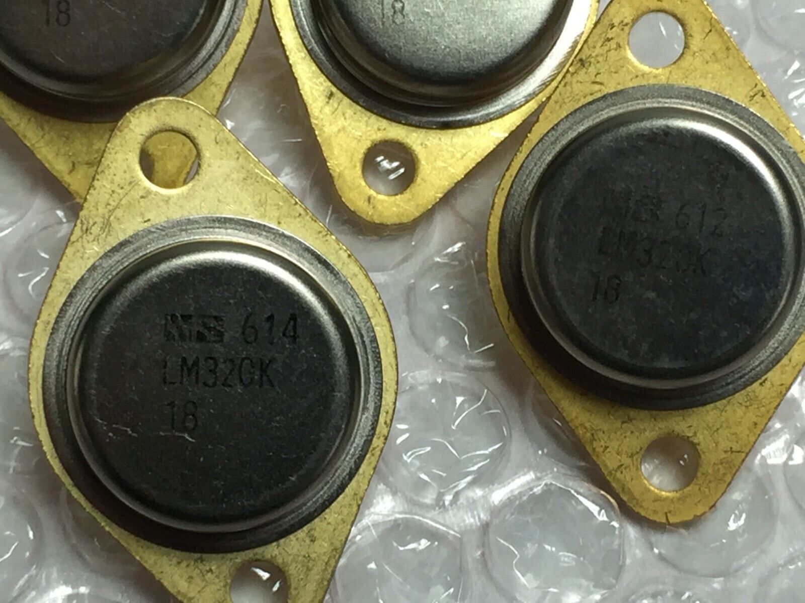 NOS  National  LM320K 18  Voltage Regulator   Lot of 4