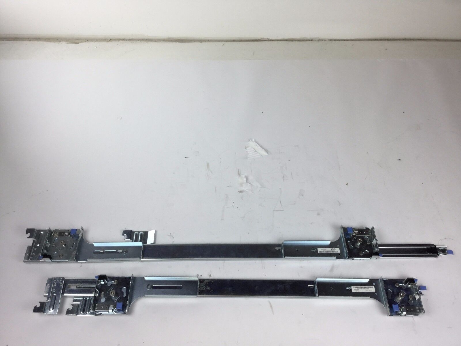 Dell PowerEdge Server Rails CN-0UN443-01078-72C-0332 Rev A00