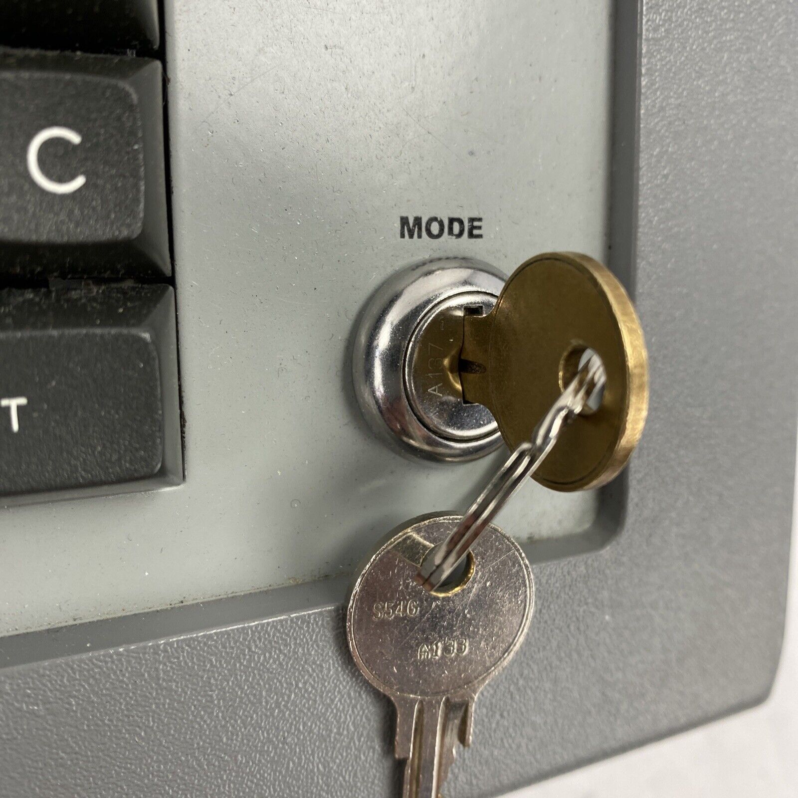 Hedman HE-1600 Check Signer KEYS Only A133 + A137