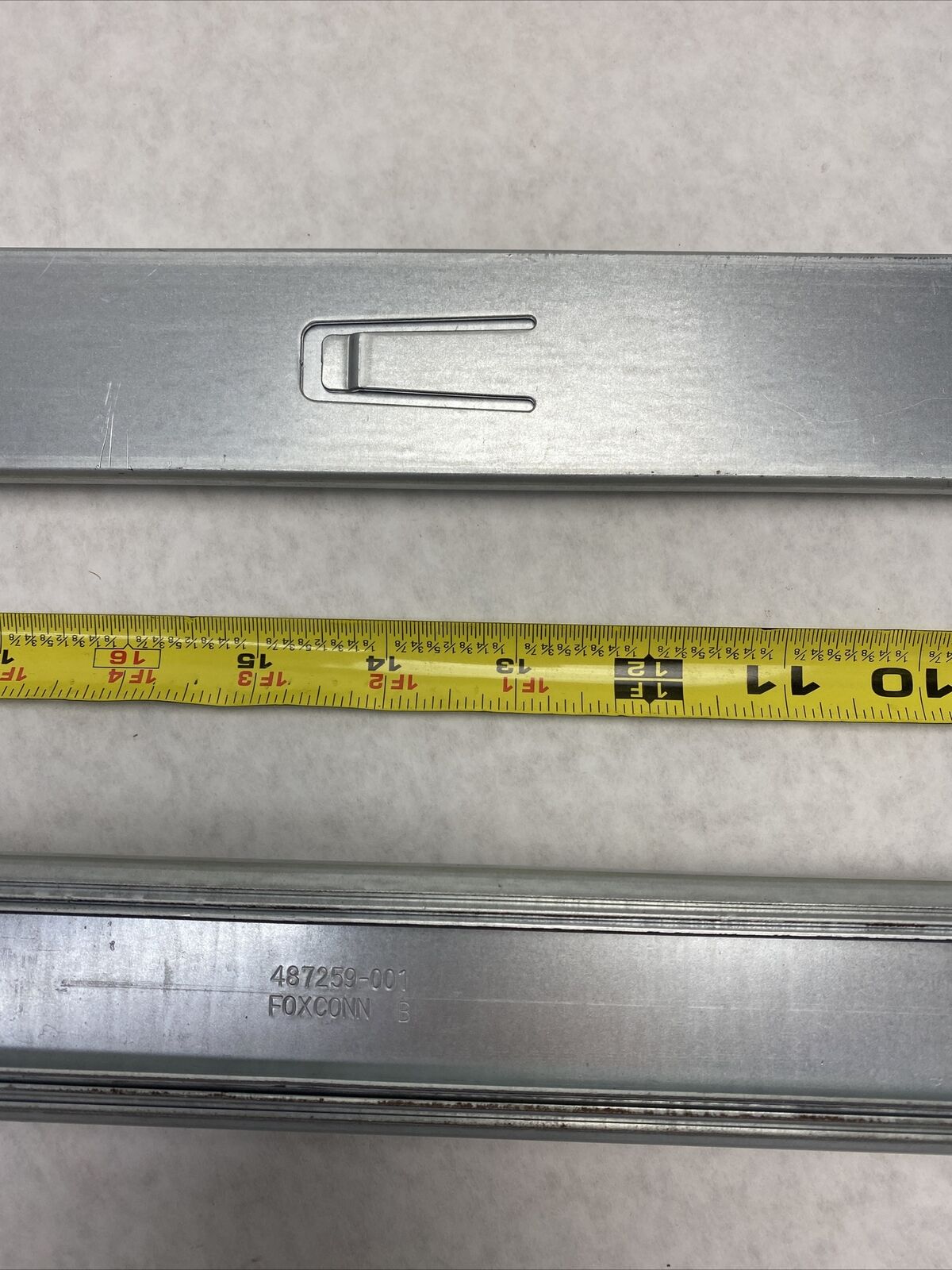Lot( 2 ) Foxconn 487244-001 487250-001 487259-001 Rails 23 to 37 inches