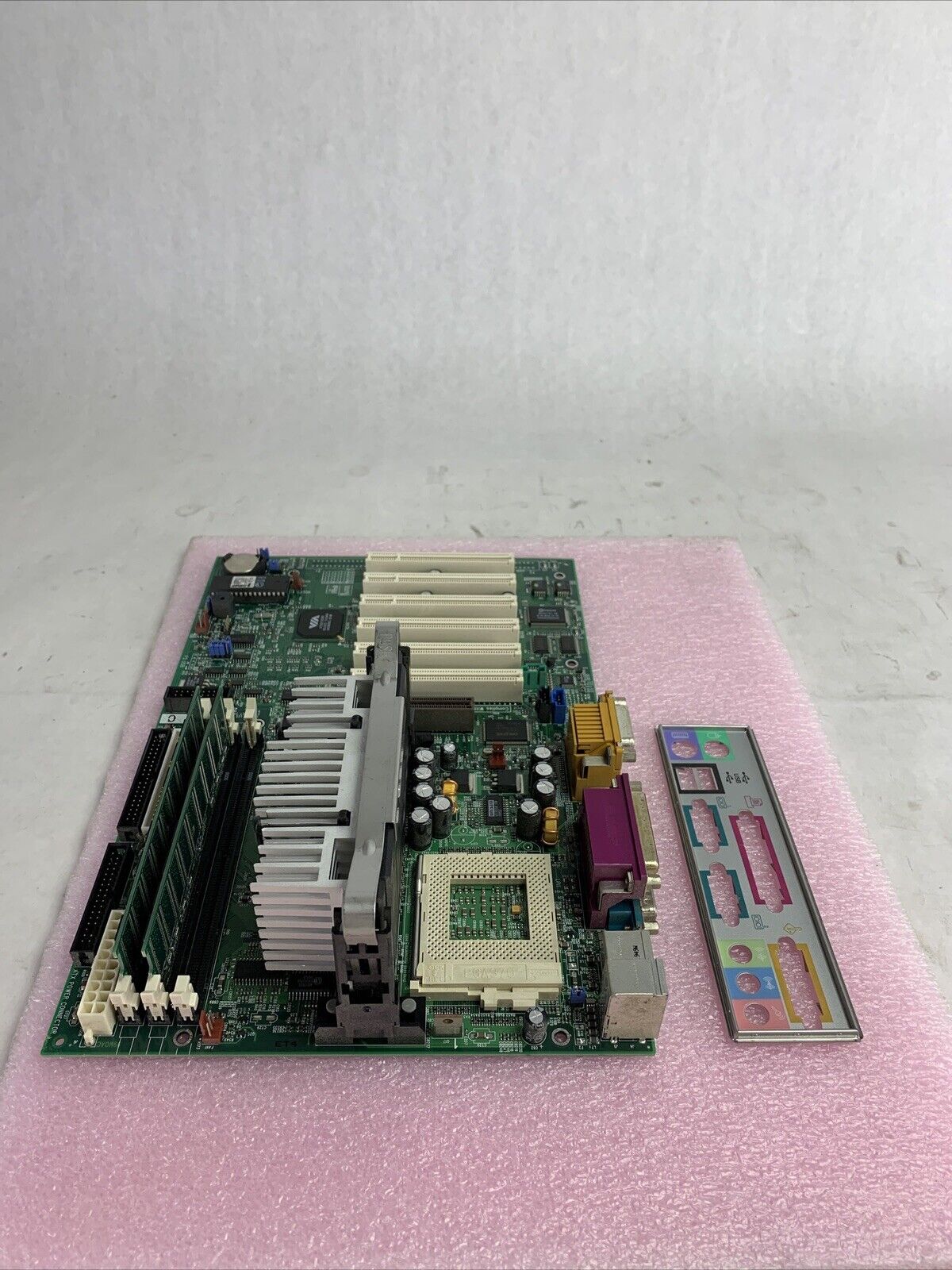 Tyan S1854 Motherboard Intel Pentium III 533MHz 128MB RAM w/ I/O Shield