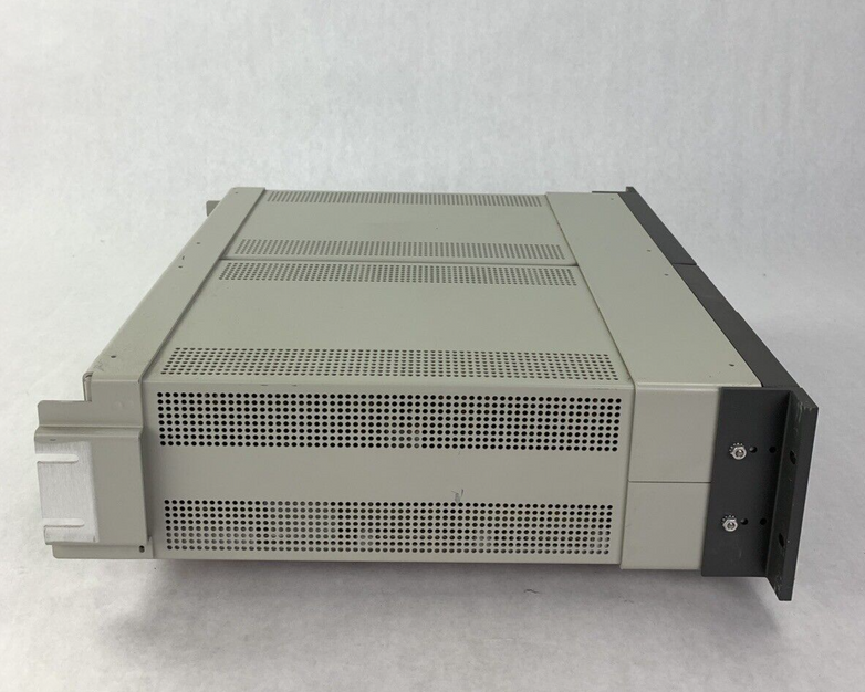 Tektronix 1750A Waveform Vector Monitor Power Tested for Parts and Repair