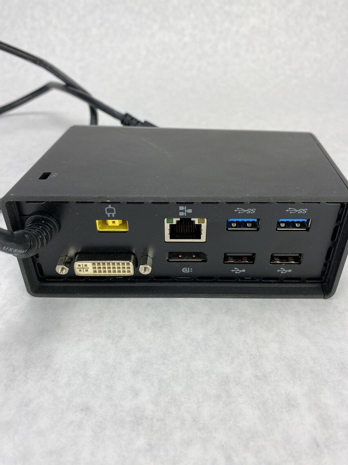 Lot of 10 Lenovo ThinkPad OneLink Docks Model DU9033S1
