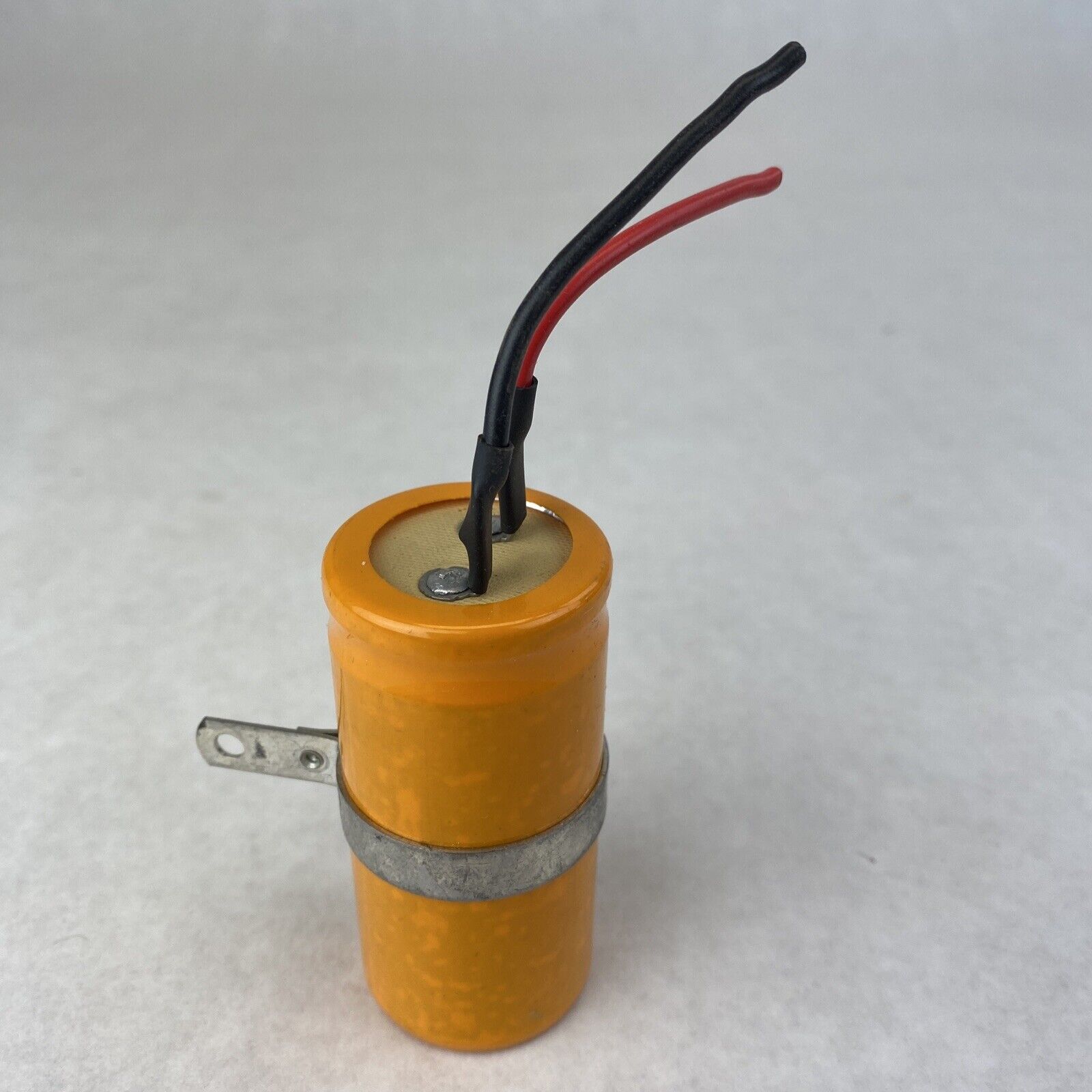 Sprague 8134L  ATOM TVA-1576 150uF 300VDC capacitor new old stock