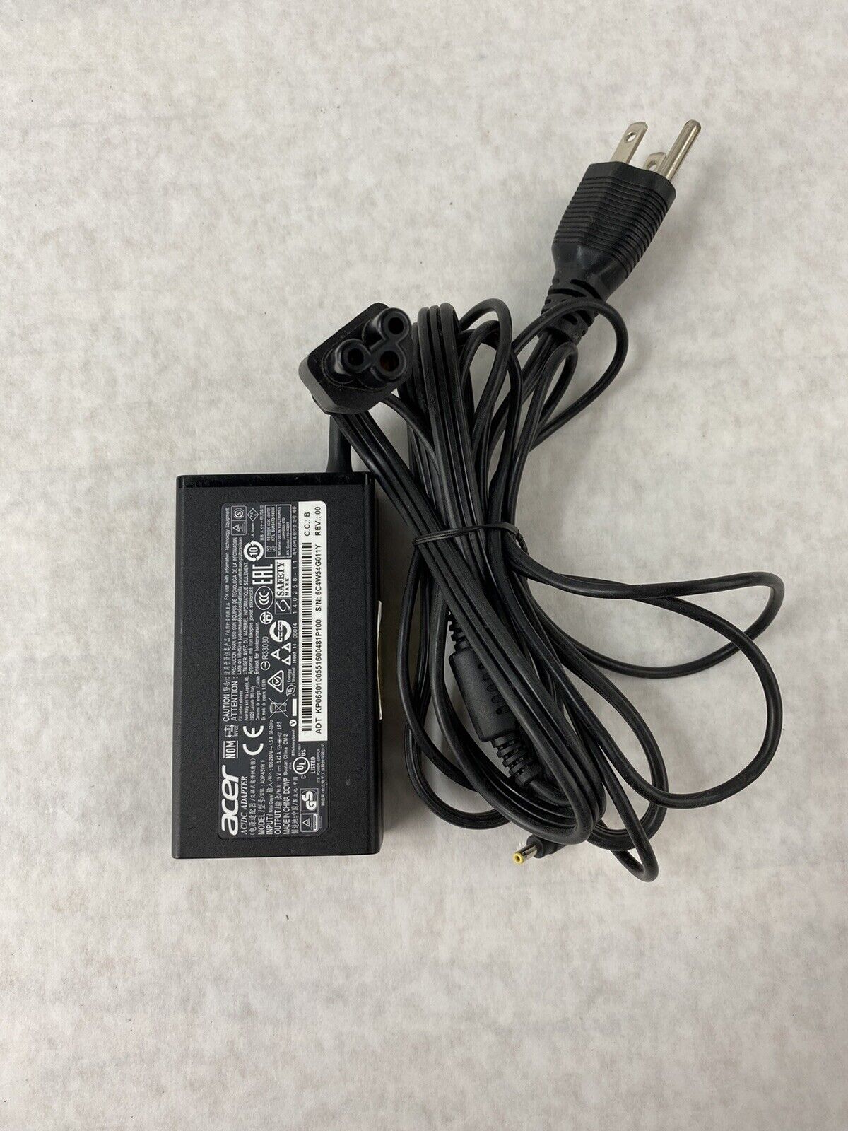 Acer ADP-65VH F 19V 3.42 A Laptop AC Adapter