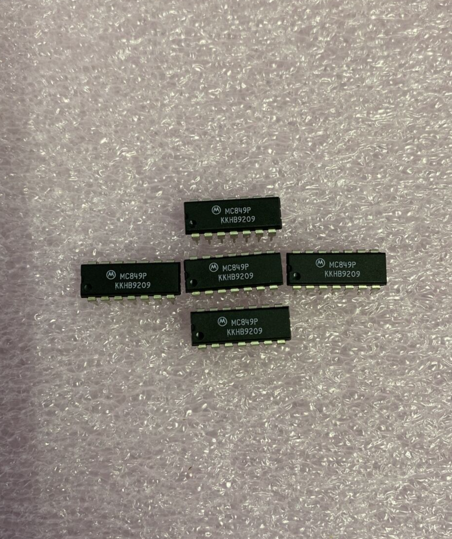 Lot of 5 Motorola MC849P IC Chips 14 PIN NEW Old Stock