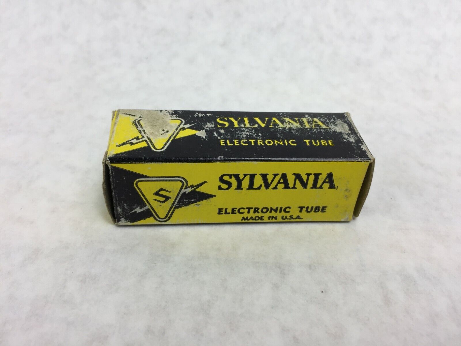 Sylvania Electronic Tube 11JE8