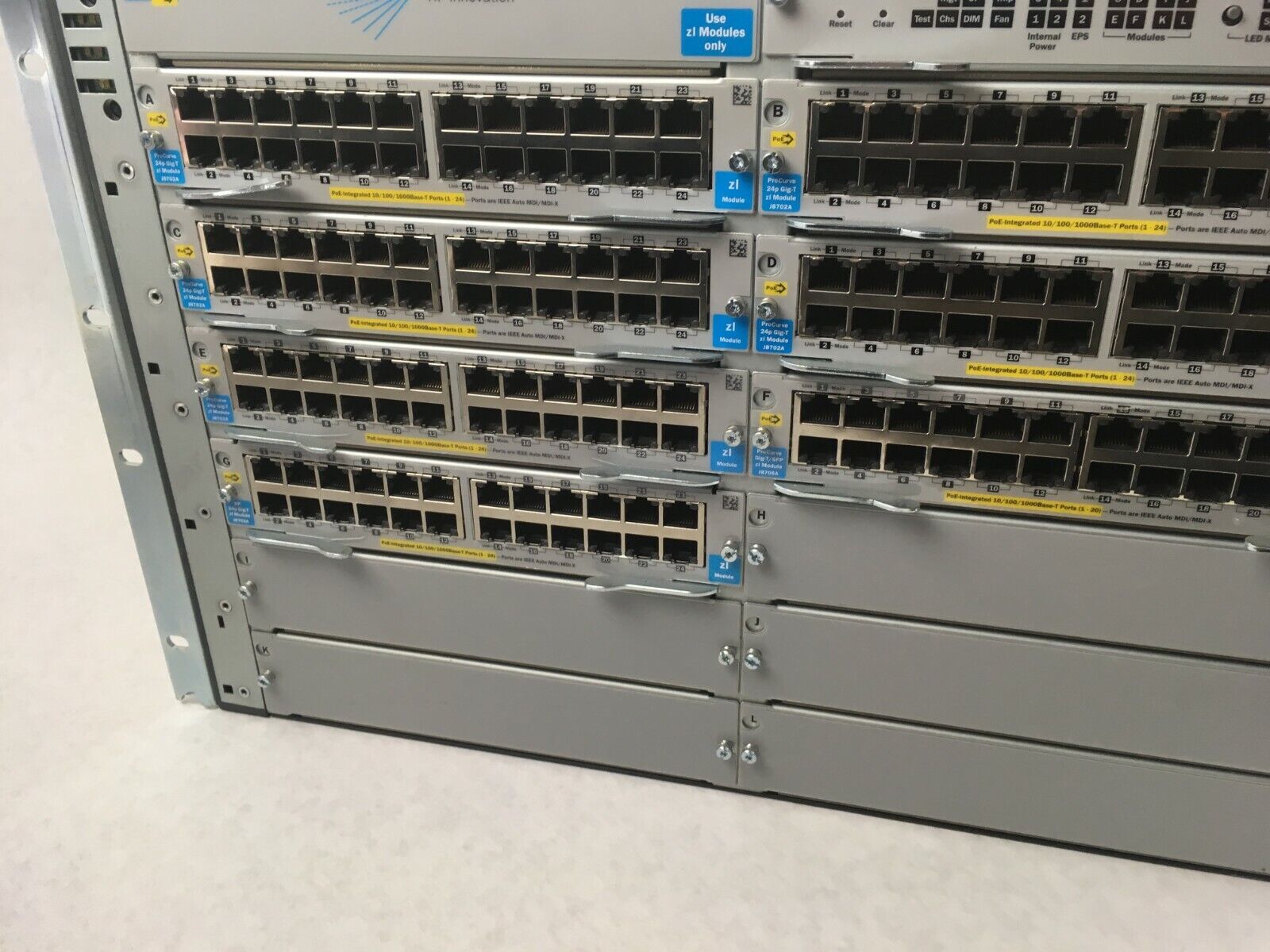 HP J8726A w/ 6 J8702A Modules + J8698A ProCurve Switch 5412 + J8705A Gig-T