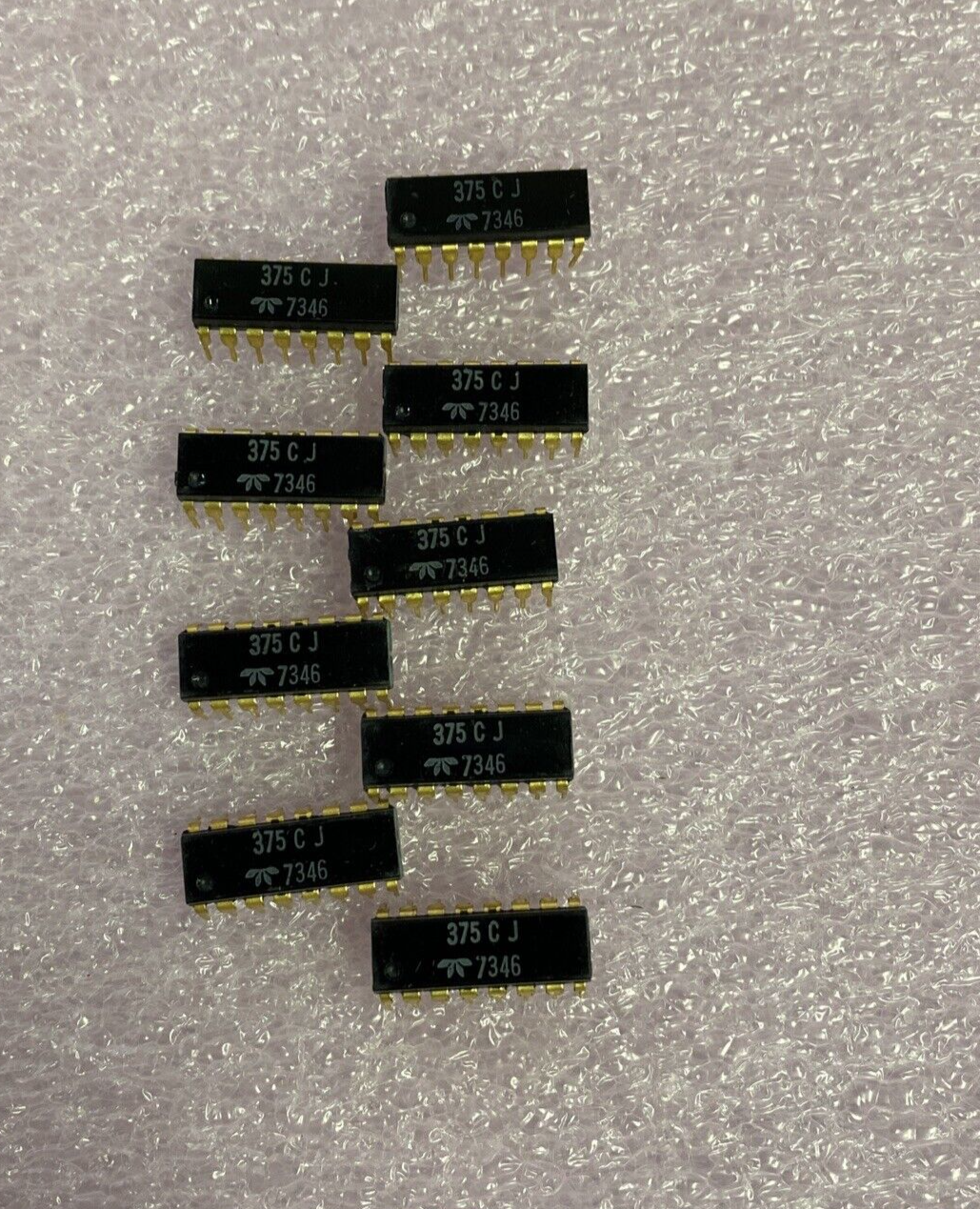 Lot of 10 375CJ IC Chips 16 Gold Pin NEW Old Stock
