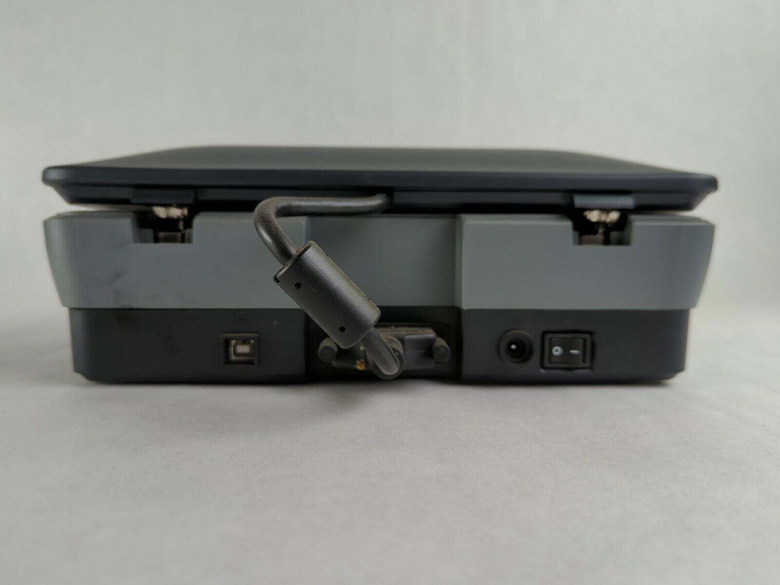 HP ScanJet G4050 Flatbed Photo Document Scanner - No Power Adapter
