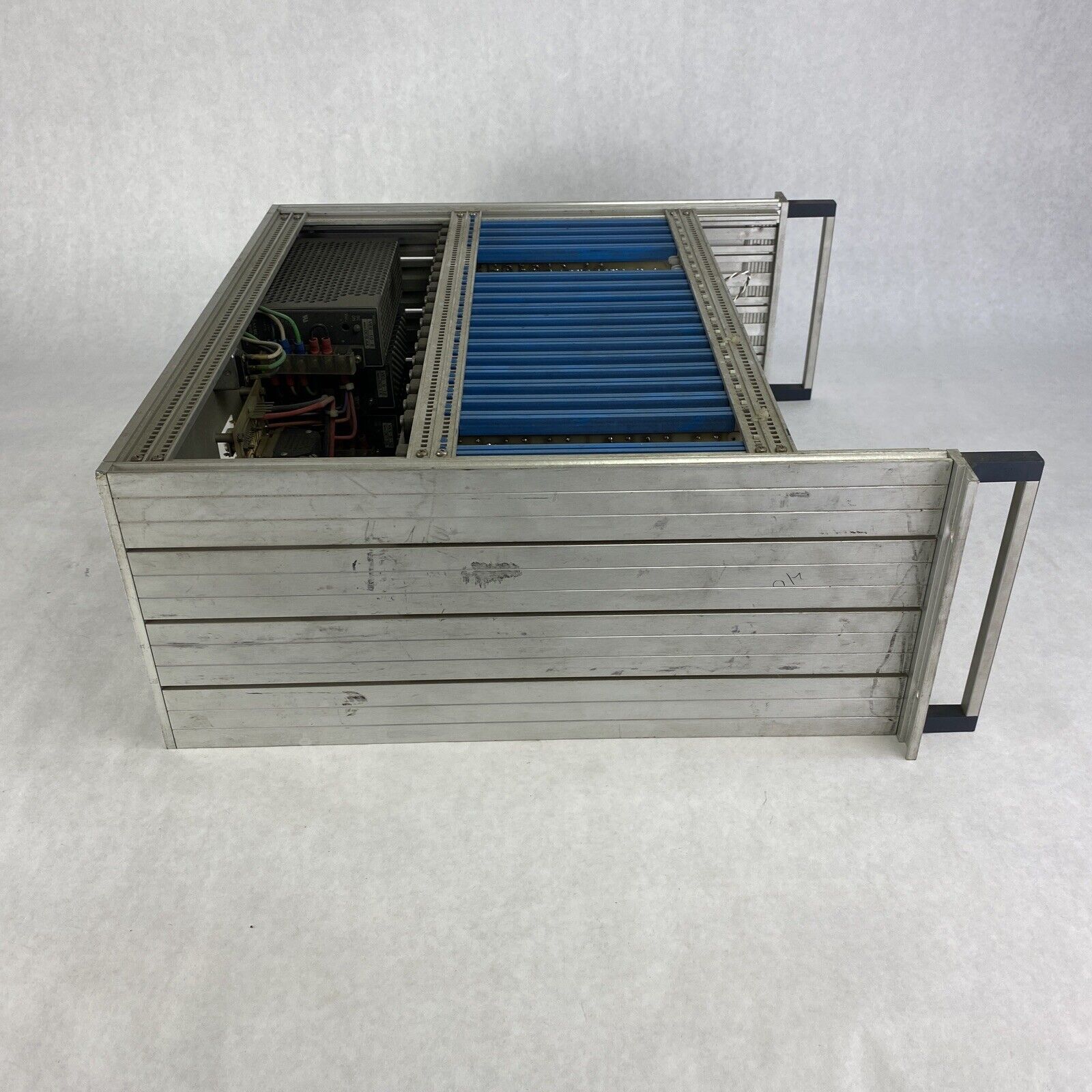 Sharnoa Computer R-741 Rack Mount 220VAC -Parts or Repair