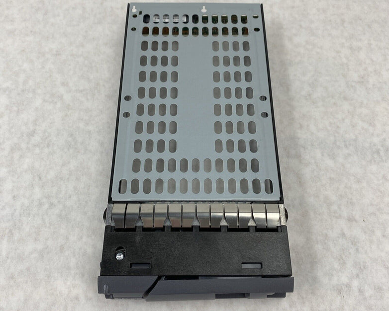 NetApp 0095673-10 SAS / SATA Hard Drive Caddy Tray 0961208-20 w/ Emulex Adapter