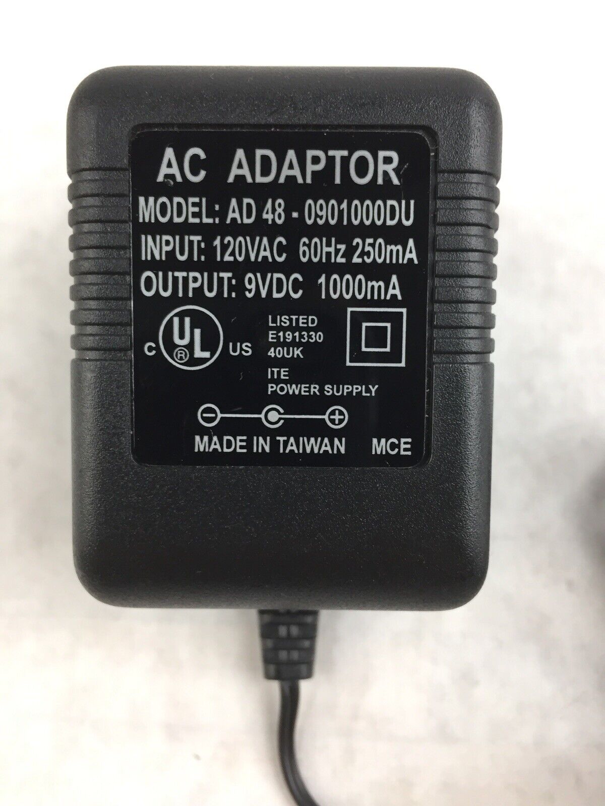 AC Adapter Model AD48-1351000 DU Output 13.5 VDC 1A ITE