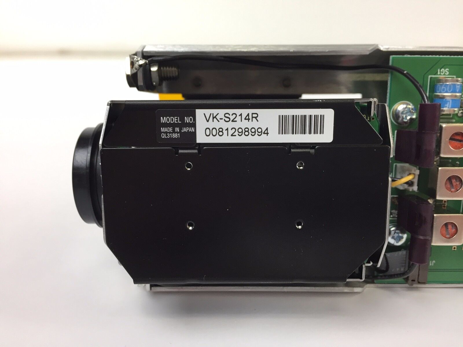 Hitachi VK-S214R Surveillance Camera with WTI-WL6 Lens and 110V AC Power Board S