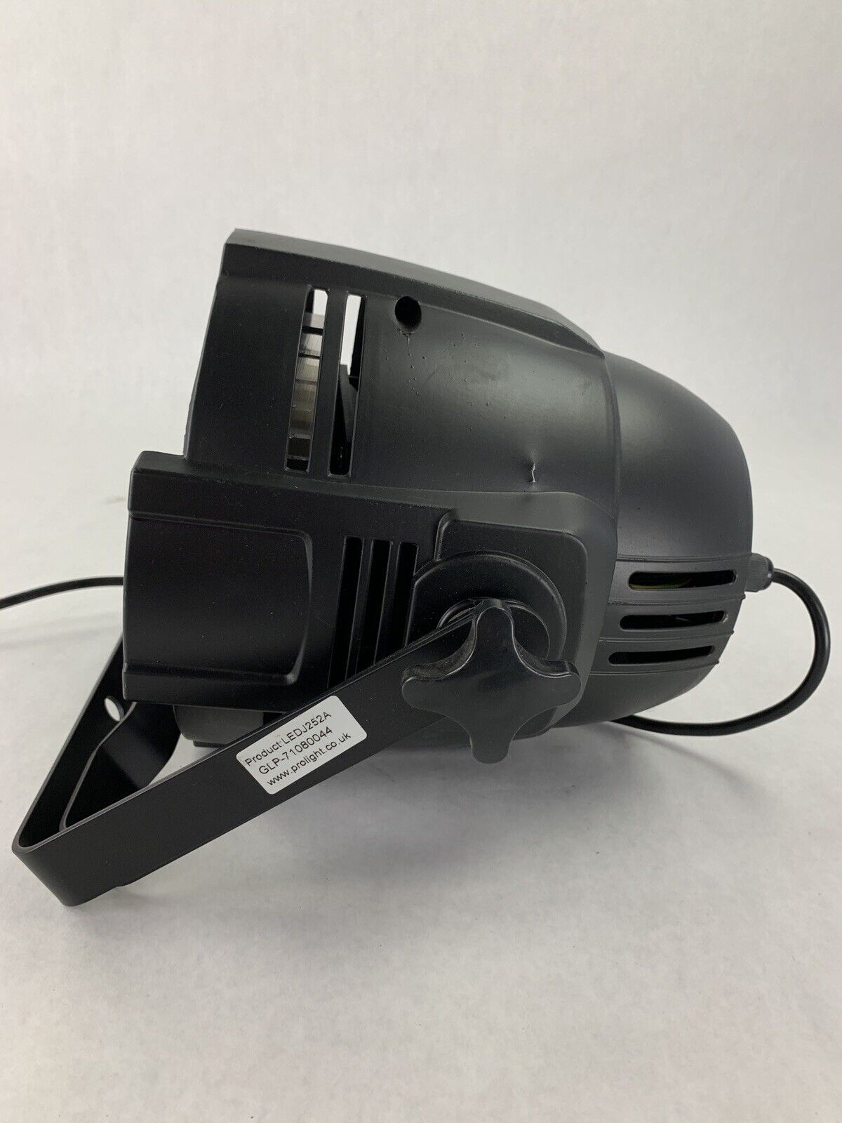 LEDJ Performer 18 RGBWA MKII 100-240V 50/60Hz LEDJ242A