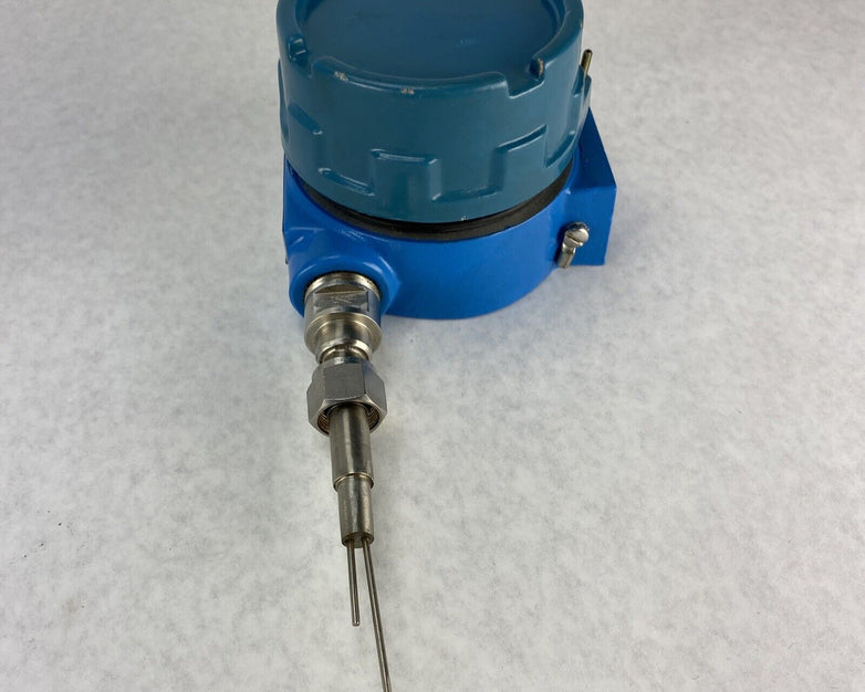 Fox Industries 10A-30P-D1 Thermal Gas Mass Flowmeter Untested