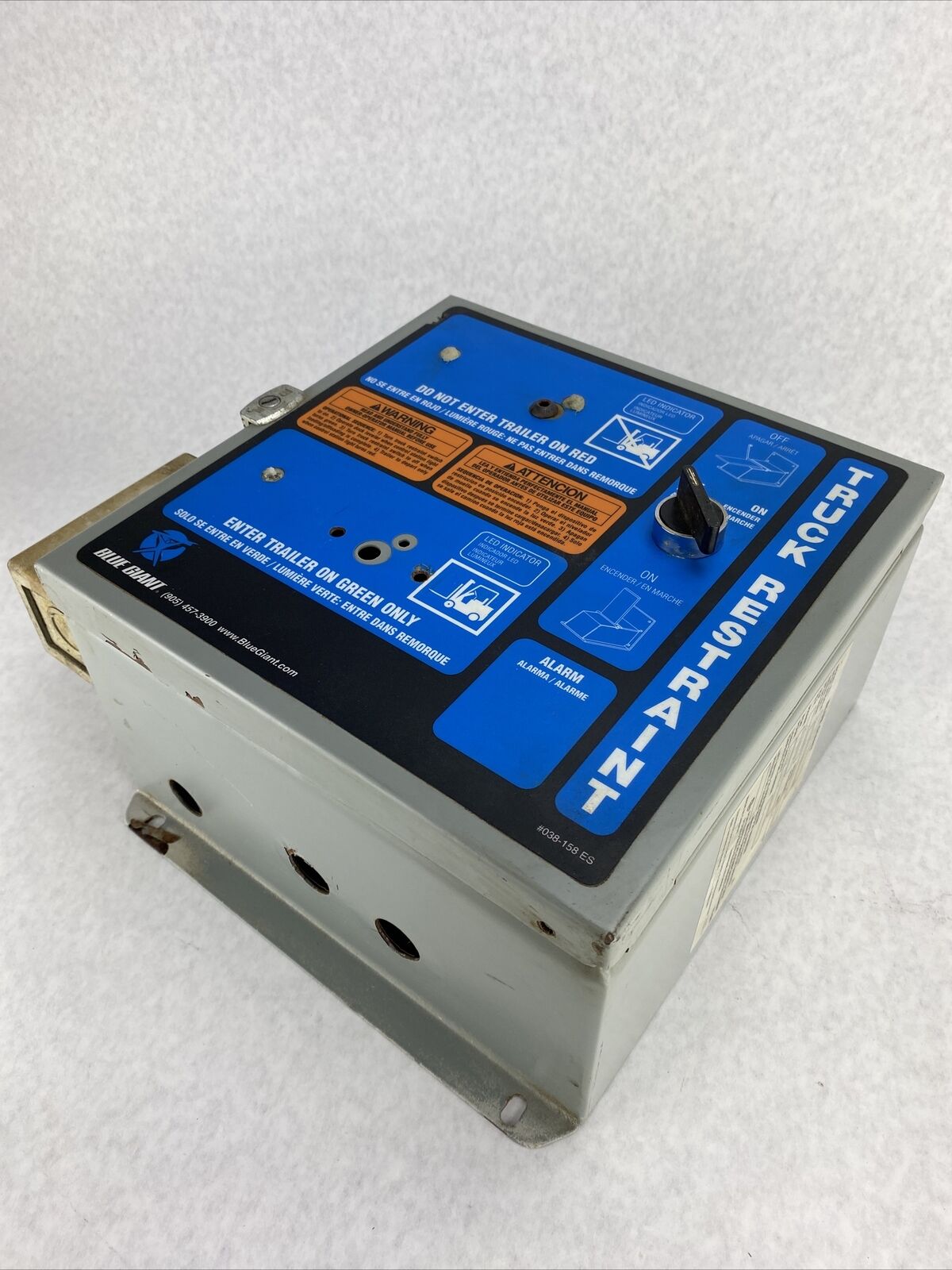 Blue Giant 038-158 ES Truck Restraint Control Panel 115V/VAC