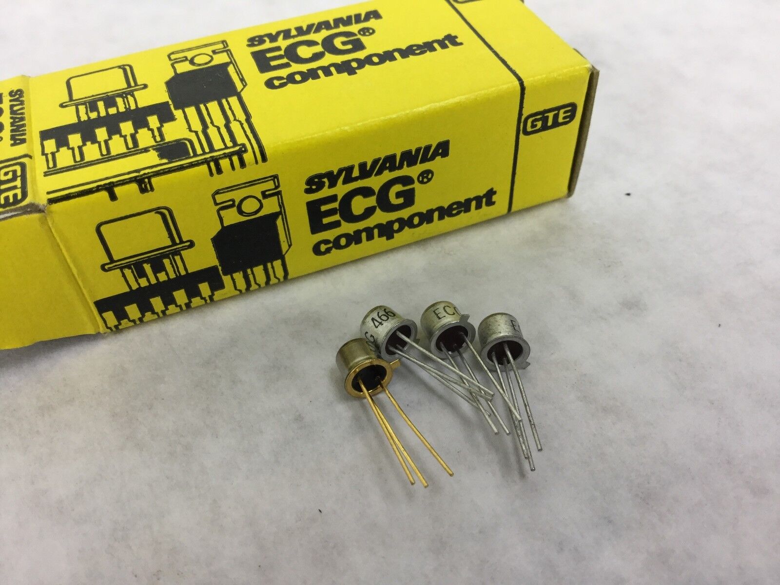 ECG 466 Transistor, NEW Lot of 4
