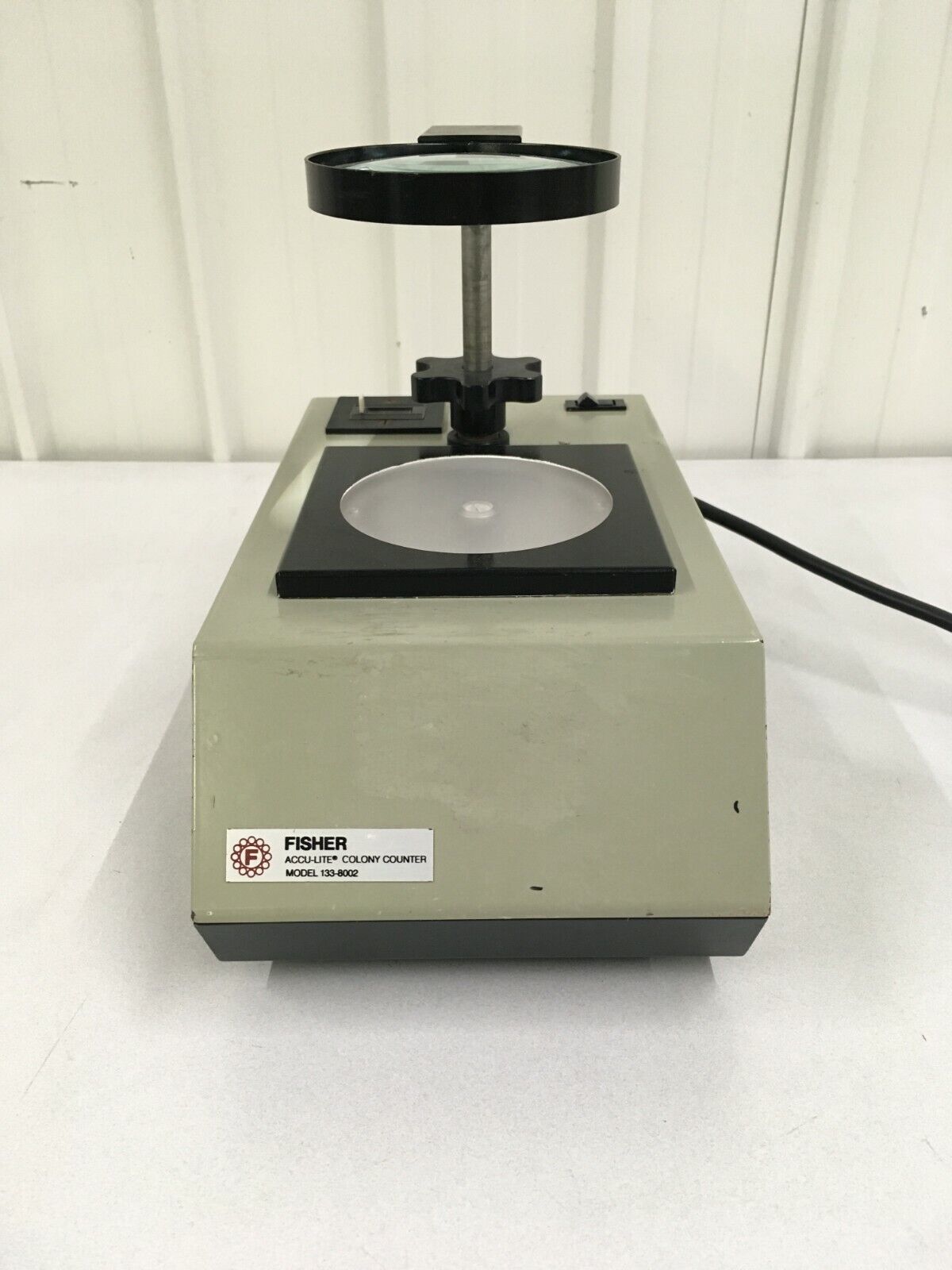 Fisher 133-8002 Accu-lite Illuminated Benchtop Magnifying Colony Counter