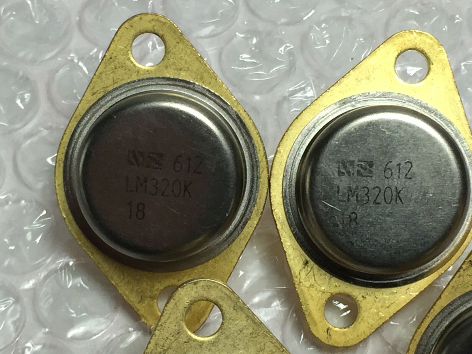 NOS  National  LM320K 18  Voltage Regulator   Lot of 4