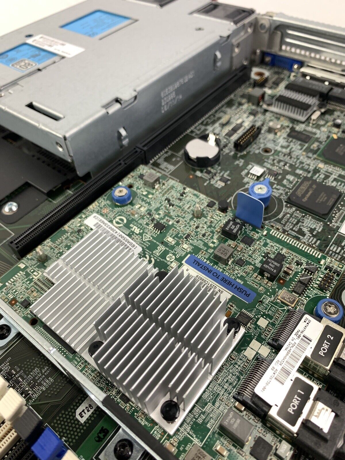 HP ProLiant DL360 Gen9 Server E5-2620 v3 2.4 GHz 16 GB RAM NO HDD NO OS