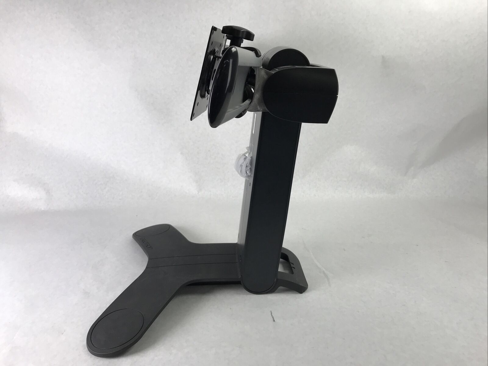 Ergotron 33-299-195 Display Stand w/ Mounting Screws