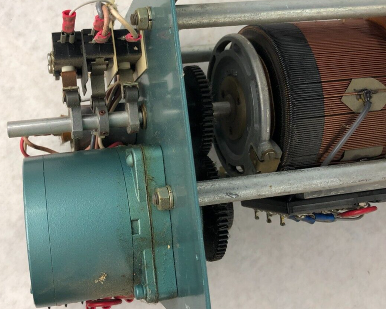 Superior Electric Stepper Precision Motor SS50-P2 120VAC 0.3A 3.3RPM BM131405