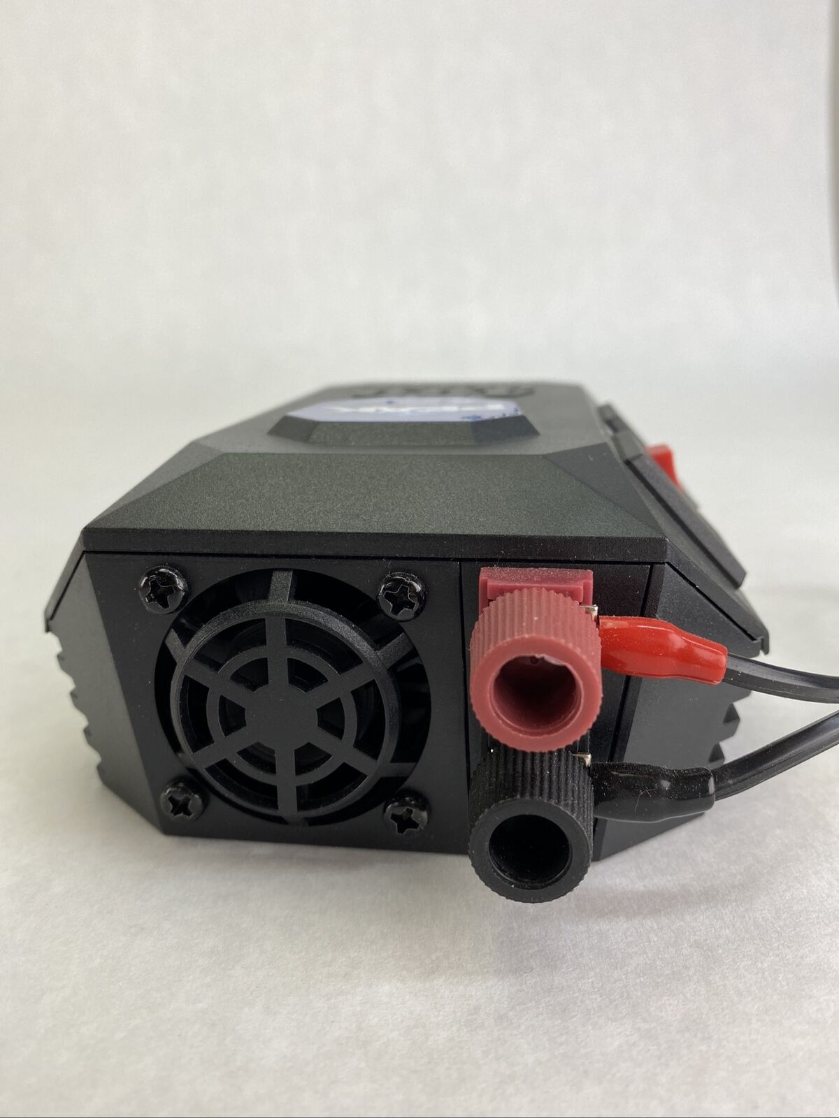 Peak PKC0M04 Mobile 400 Watts Automobile 2 AC Power Outlet w/ USB Charger