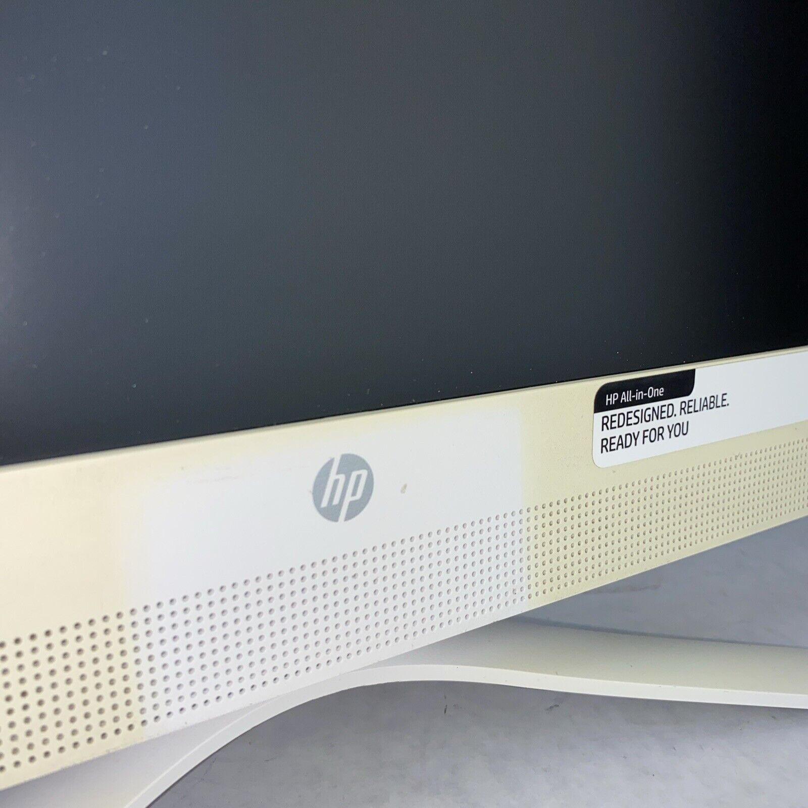 HP 22-b010 AIO AMD Quad-Core A6-7310 2.0GHz 4GB RAM WiFi No HDD No OS