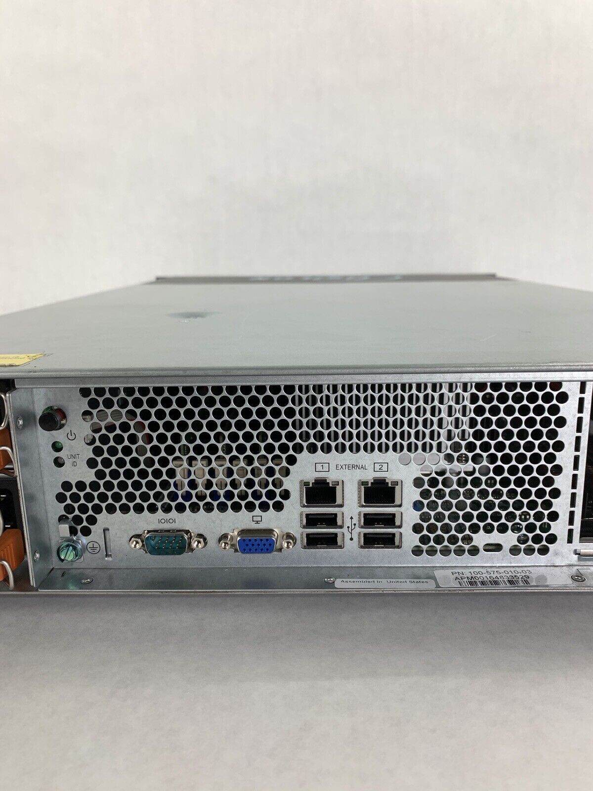 EMC Isilon X210 Server S14FP E5-2407V2 2.4 GHz 24 GB Ram No HDD No OS