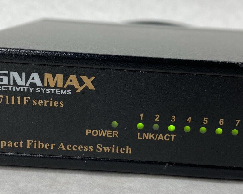 Signamax 065-7111F 6-Port 100Base Compact Fiber Access Switch Grade C