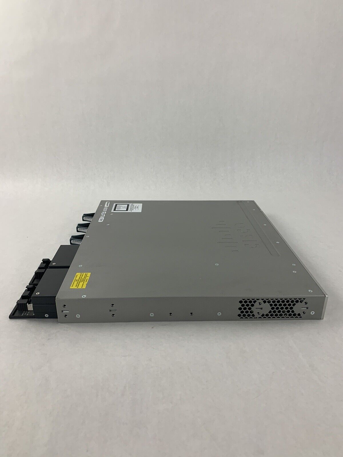 Cisco Catalyst WS-C3850-48PW-S 48 Port Ethernet Switch W/ C3850-NM-4-1G Module