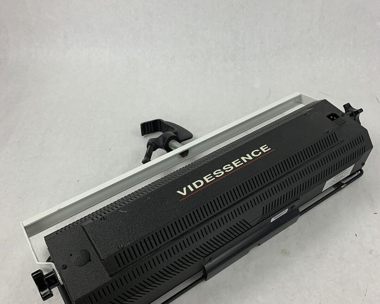 Videssence 24" Sustained  RGB Light, bulbs are out.