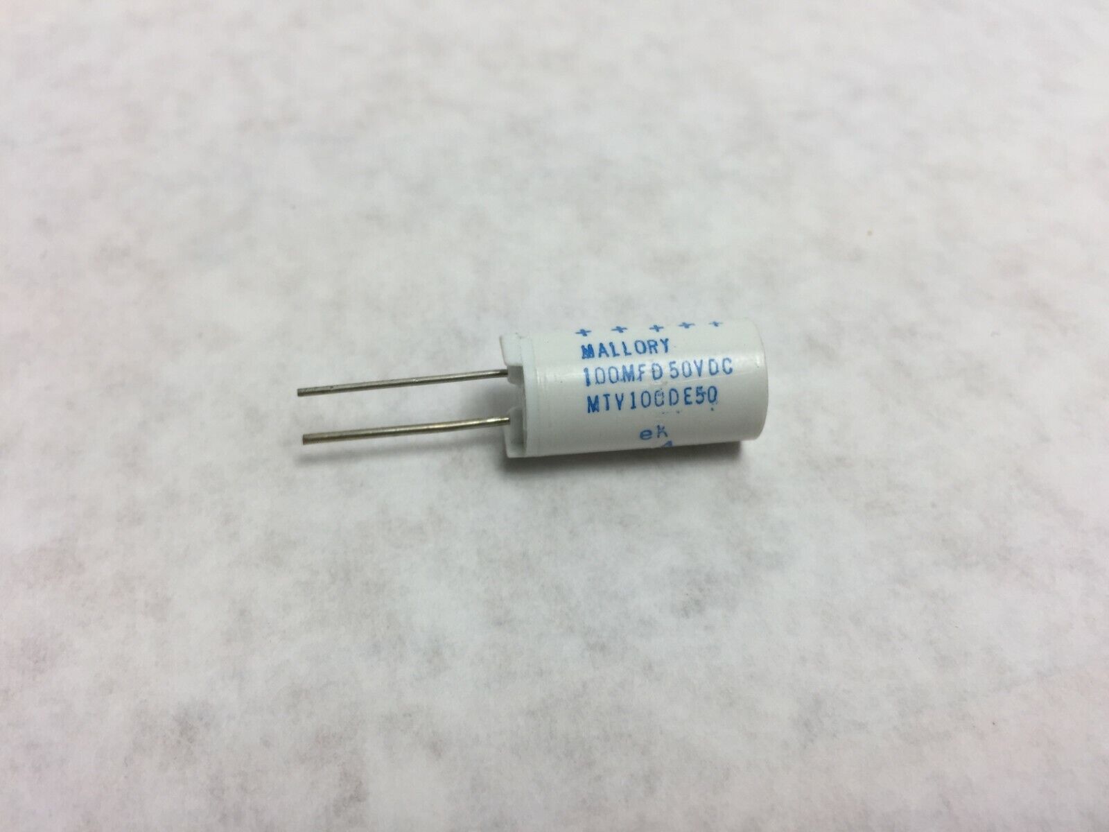 Mallory MTV100DE50 100MFD 50VDC Capacitor   NOS