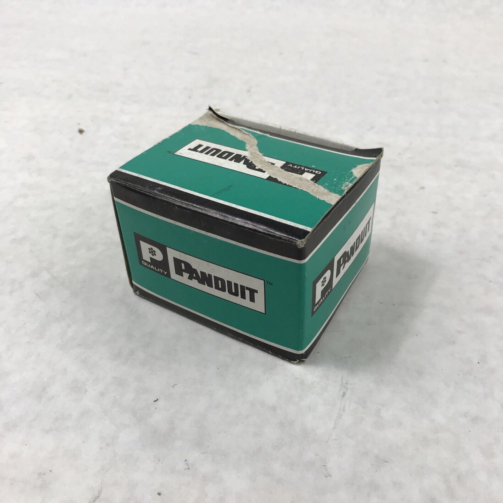 Panduit Pan-Way PECF6WH-X FIT PD6 Box of 10