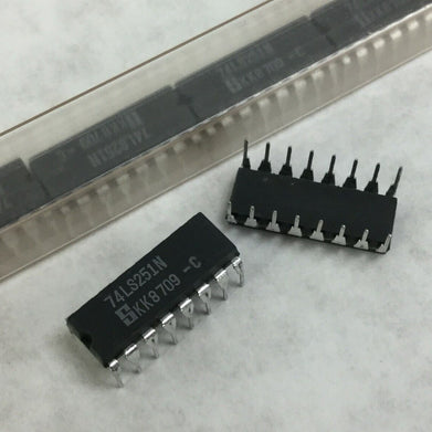 NOS Signetics 74LS251N  3-STATE 1-of-8 Line Data Selector/Multiplexer  Lot of 10