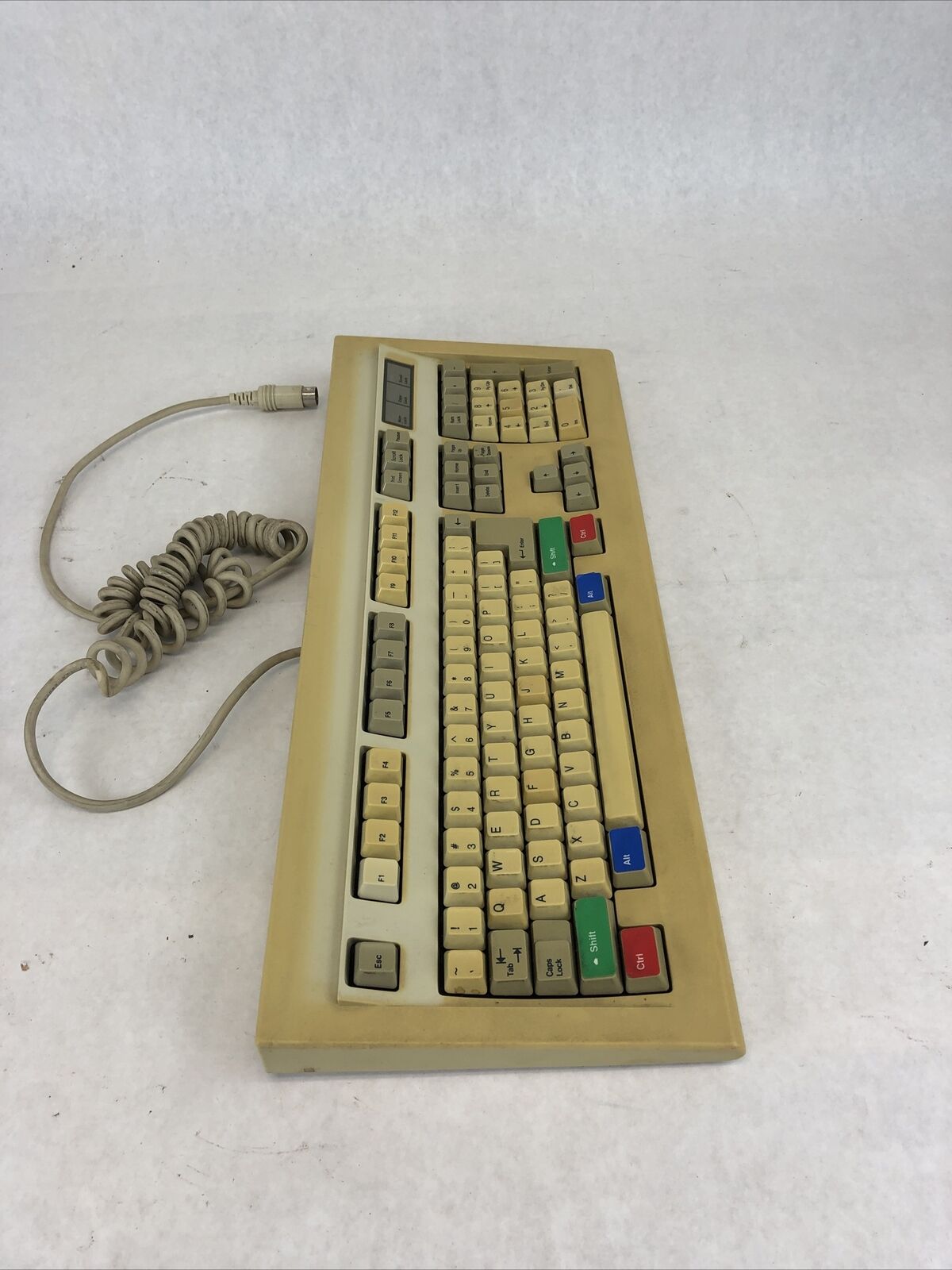Vintage Mitsumi Electric CO Keyboard KPQ-E99YC 5 Pin
