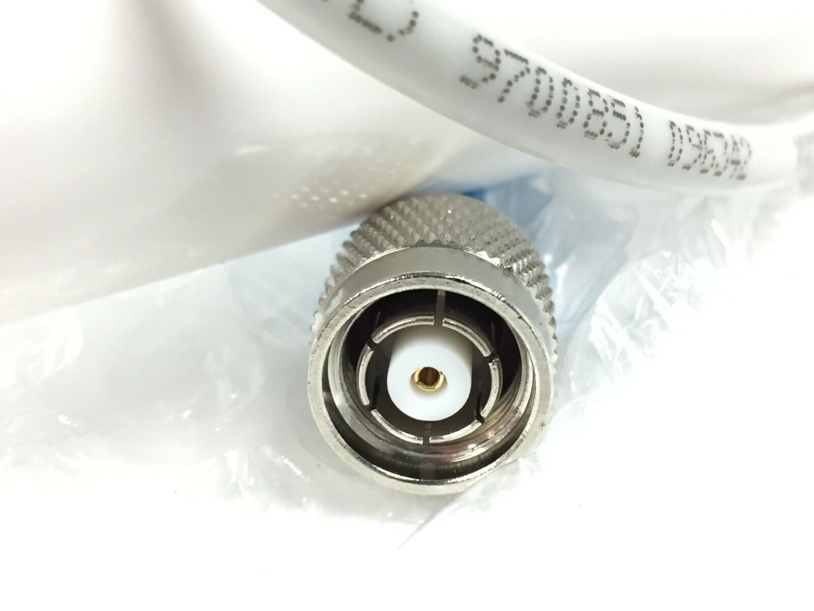 Cisco 800-26277-01 AIR-ANT5160V-R Mast and Beam Mount 5GHz, 6dBi Omnidirectional