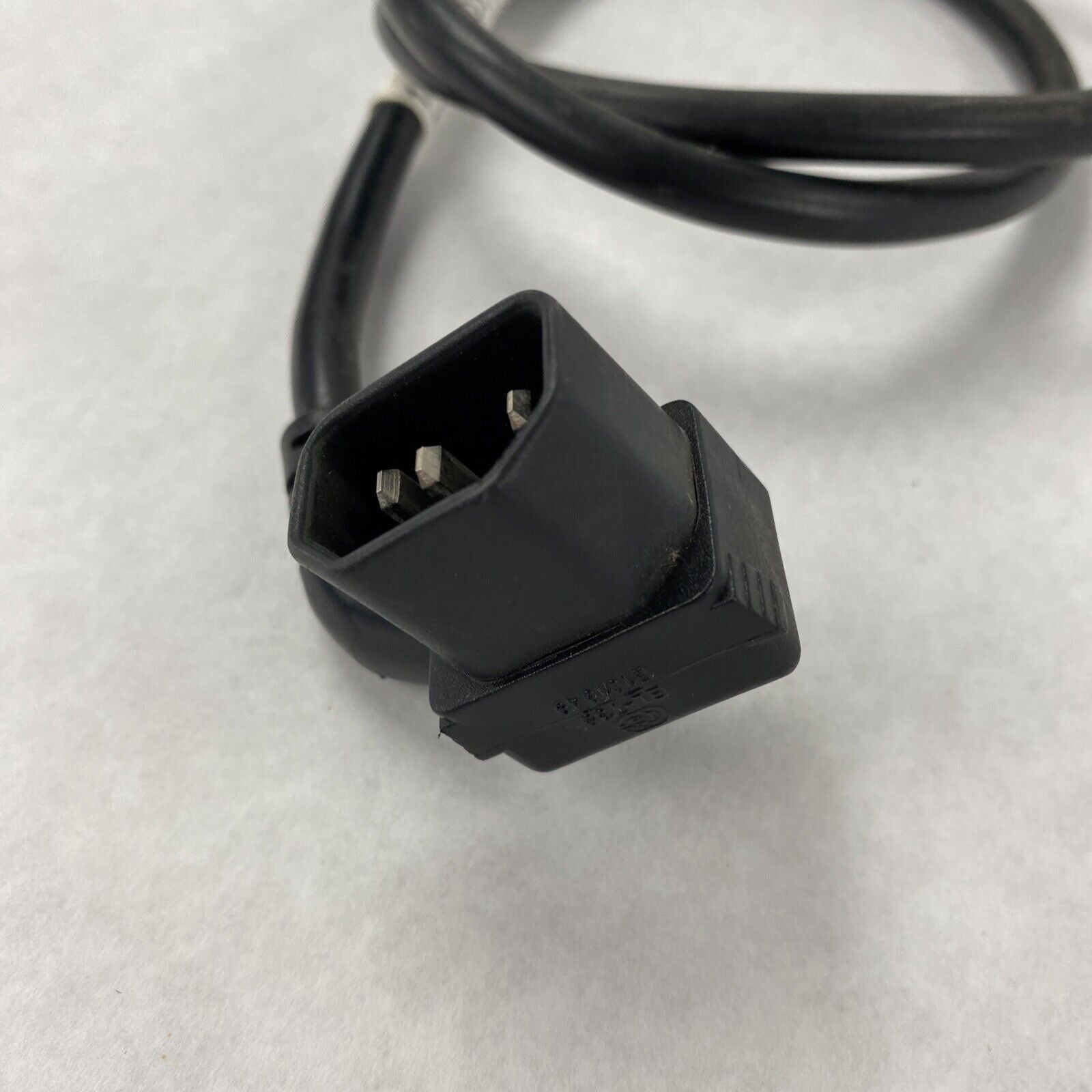 Sun IEC320-Sheet E to IEC320-C13 Rev.50 1m Black Cable 180-2082-01 Extension