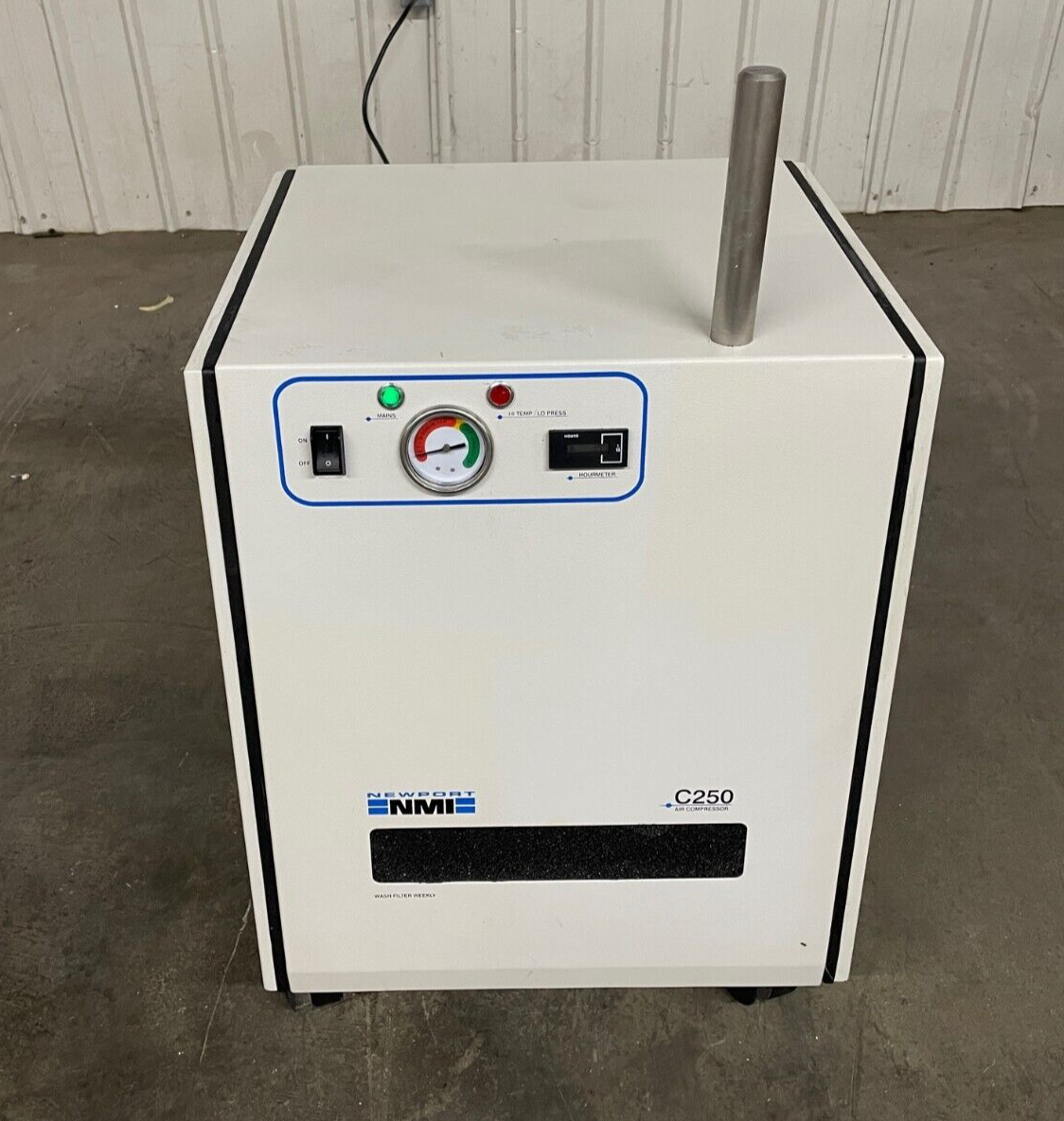 Newport Medical C250 Air Compressor C250-110/120V-R, 39.5 Hours, NMI