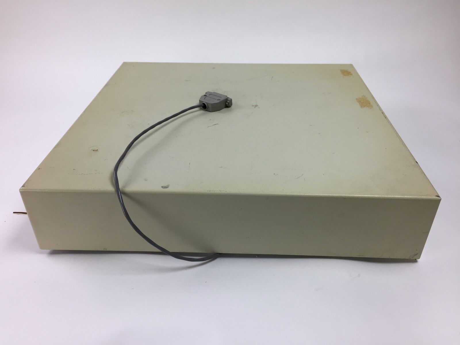 MMF Industries Model ECD 232 Vintage POS Retail Cash Drawer Register, 4V, 12V