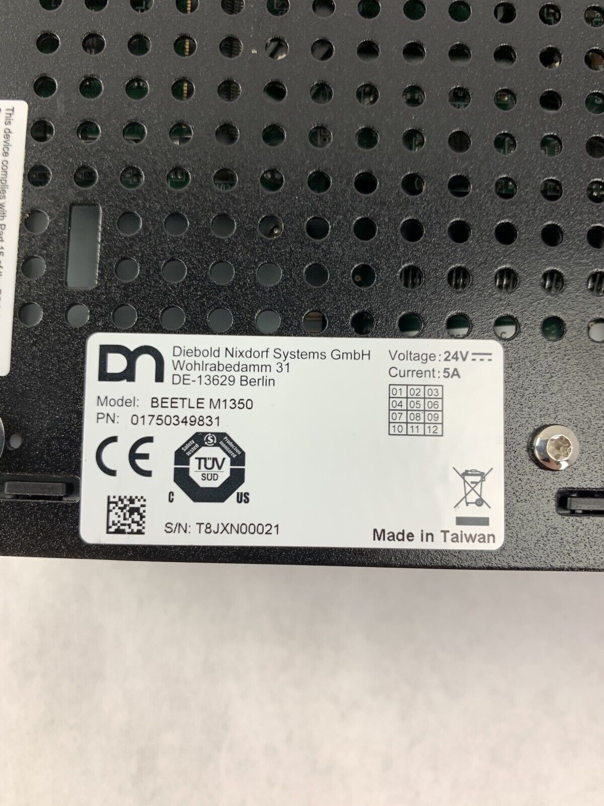 Wincor Nixdorf BEETLE M1350 POS System Celeron 4305 UE 2.0 GHz 8 GB No OS No HDD