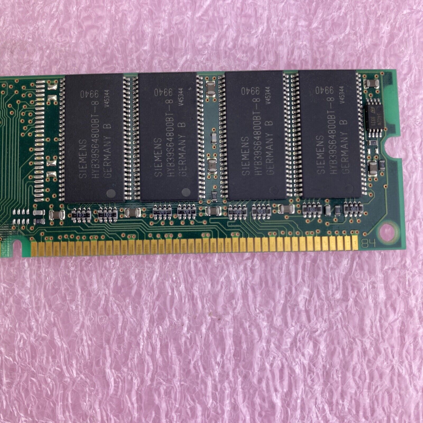 64MB Infineon HYS64V8300GU-8-B 168p PC100 CL2 100MHz 8Mx64 DIMM SDRAM USAmade