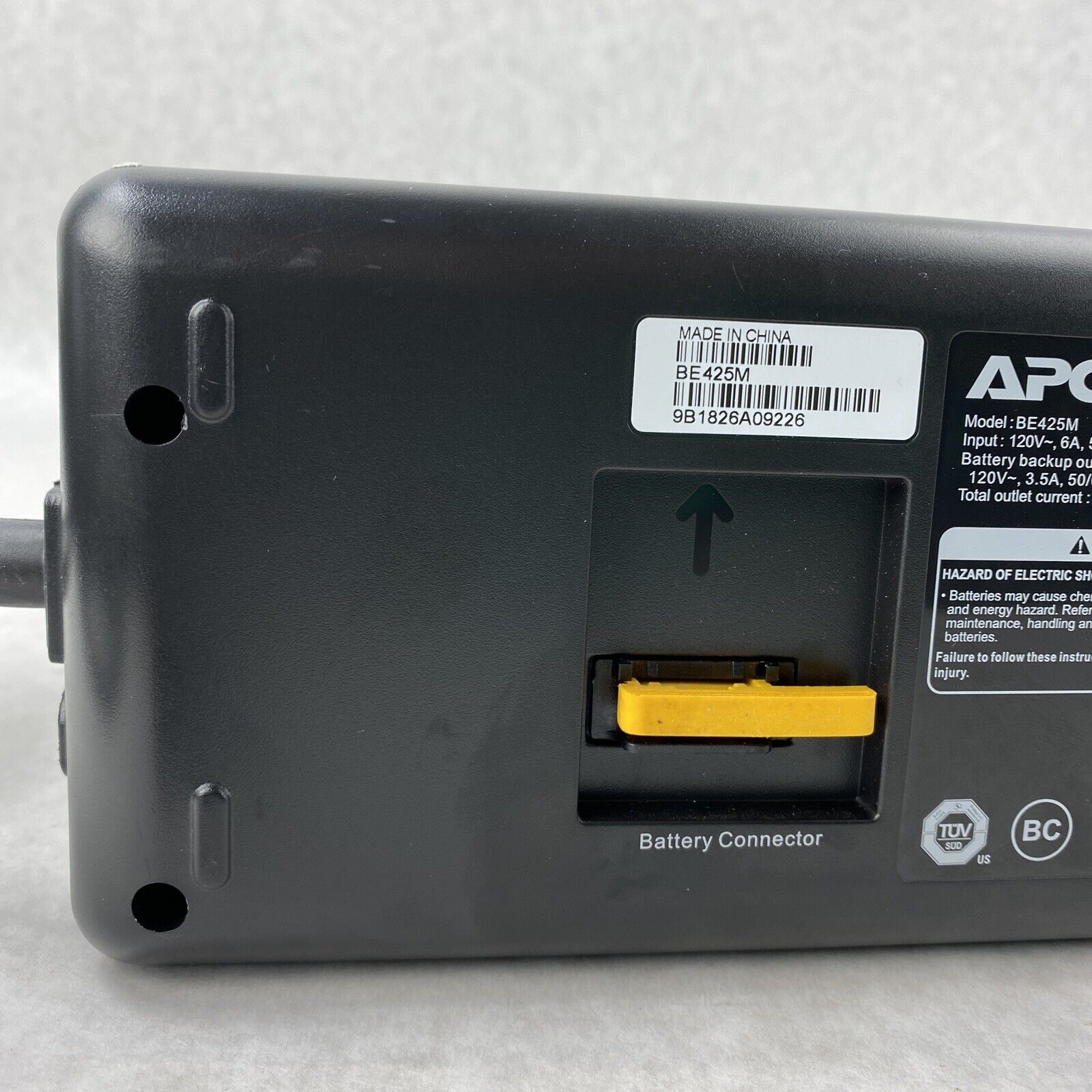 APC BE425M 425VA Battery Back-UPS and Surge Protector w/ Battery